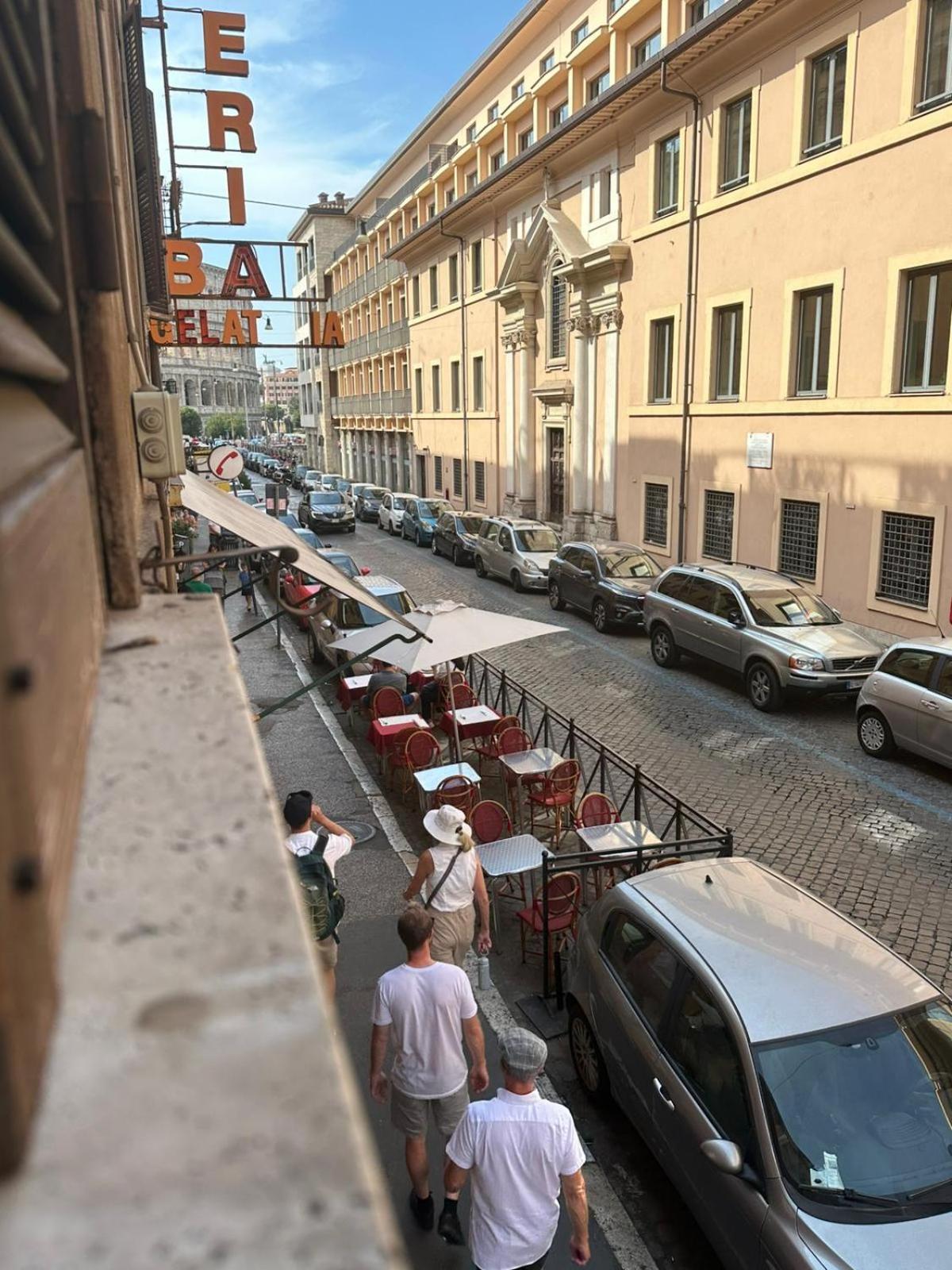 150 Meters From The Colosseum - Appartmento Gladiatore Exterior foto
